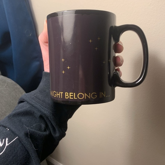 Sorting Hat “Morphing” Mug - Picture 3 of 4